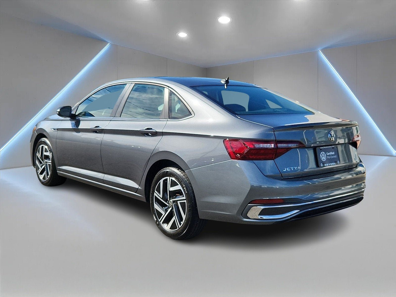 Certified 2023 Volkswagen Jetta SEL FWD image 6