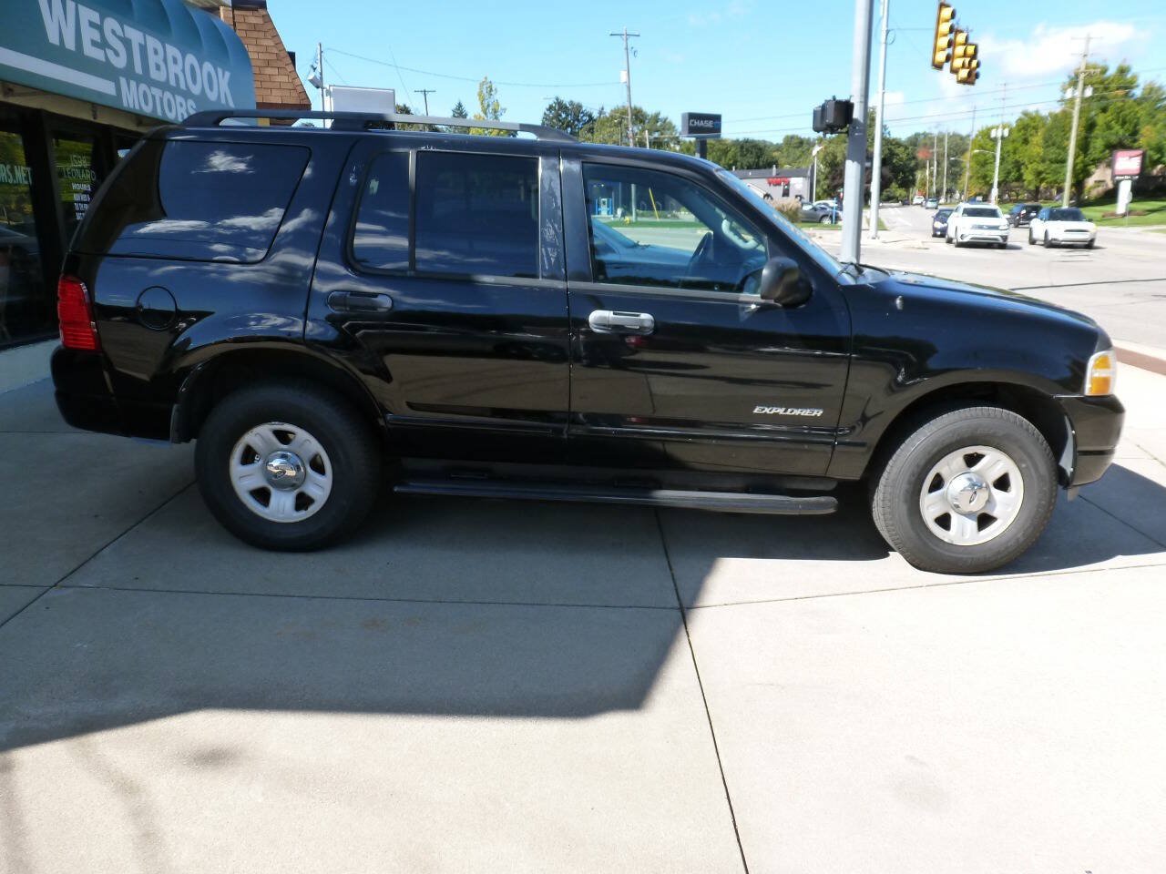 Used 2004 Ford Explorer Sport XLT AWD/4WD image 5