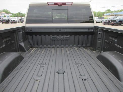 New 2026 GMC Sierra 2500 AT4X w/ AT4X AEV Edition AWD/4WD image 7