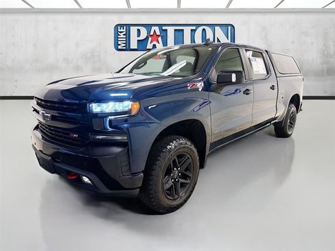 Used 2021 Chevrolet Silverado 1500 LT Trail Boss w/ Convenience Package II AWD/4WD image 3