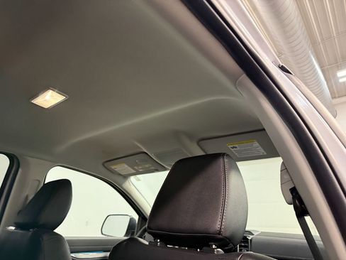 Used 2025 Ford Ranger Lariat w/ Advanced Towing Package image 17