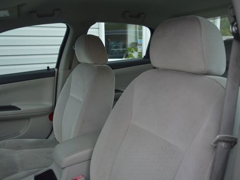 Used 2007 Chevrolet Impala LT FWD image 12