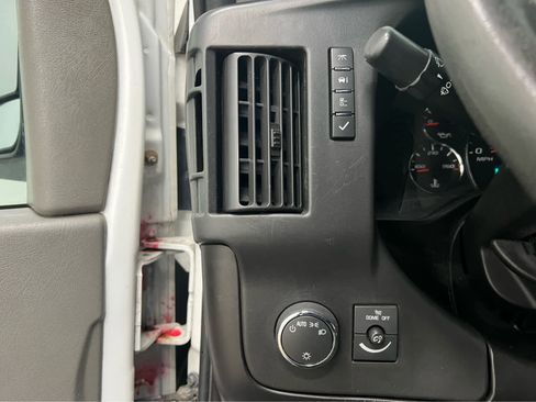 Used 2014 GMC Savana 2500 image 13