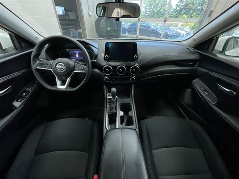 Used 2024 Nissan Sentra SV FWD image 24