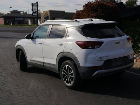 Used 2025 Chevrolet TrailBlazer LT image 4