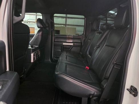 Used 2022 Ford F250 Lariat w/ Chrome Package image 9