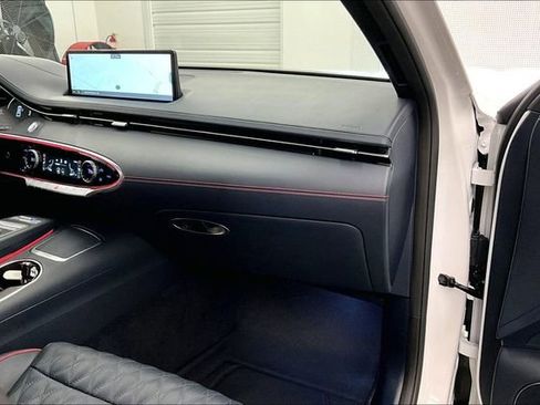 Used 2024 Genesis GV70 3.5T Sport w/ Sport Prestige Package image 19