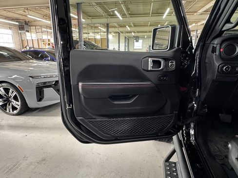 Used 2024 Jeep Wrangler Unlimited Rubicon 392 w/ Dual Top Group image 9