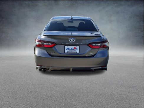 Used 2024 Toyota Camry SE FWD image 7