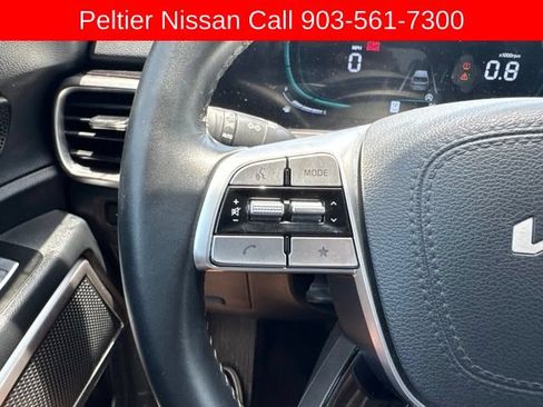 Used 2025 Kia Telluride S FWD image 14