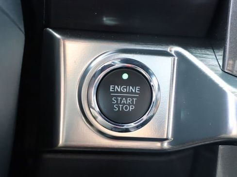 Used 2023 Ford F150 Lariat w/ Max Trailer Tow Package image 38