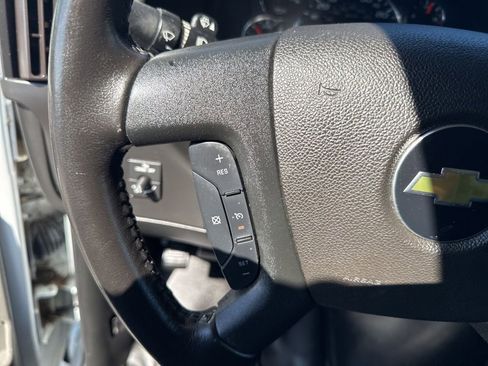 Used 2021 Chevrolet Express 2500 w/ Driver Convenience Package RWD image 12