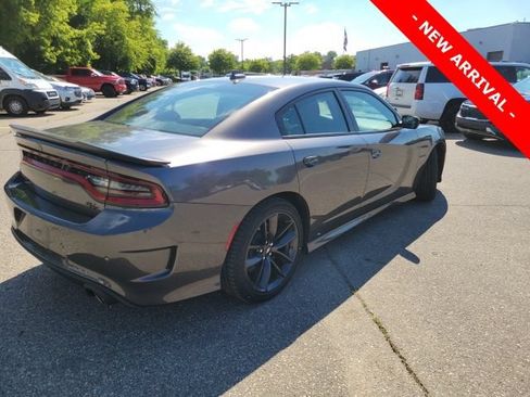 Used 2022 Dodge Charger R/T w/ Performance Handling Group RWD image 3