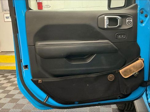 Used 2021 Jeep Wrangler Unlimited Sahara w/ Safety Group image 19