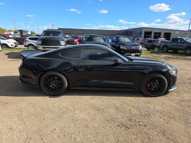 Used 2017 Ford Mustang GT Premium w/ Equipment Group 401A RWD image 8