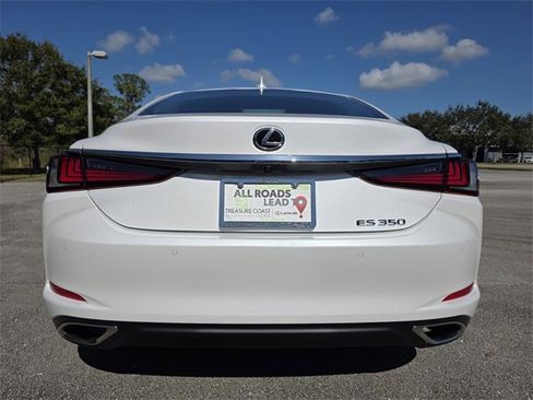 New 2025 Lexus ES 350 w/ Premium Package image 4