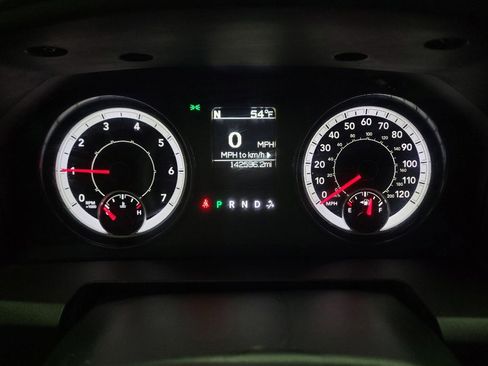 Used 2018 RAM 1500 Classic SLT AWD/4WD image 23