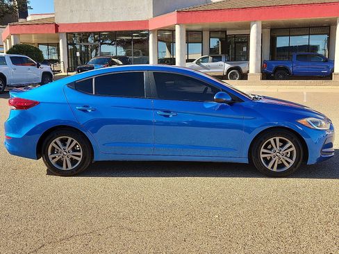 Used 2018 Hyundai Elantra SEL image 5