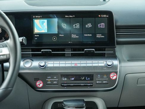 Used 2025 Hyundai Kona SEL FWD image 15