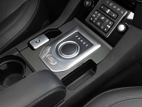 Used 2016 Land Rover LR4 HSE LUX AWD/4WD image 18