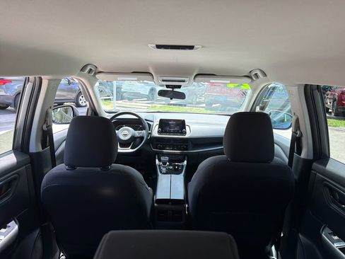Used 2024 Nissan Rogue S FWD image 31