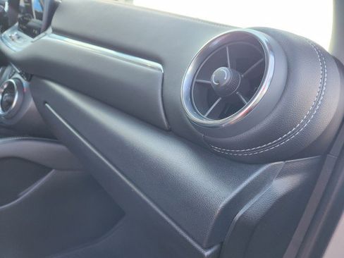 Used 2023 Chevrolet Blazer LT w/ Convenience Package image 14