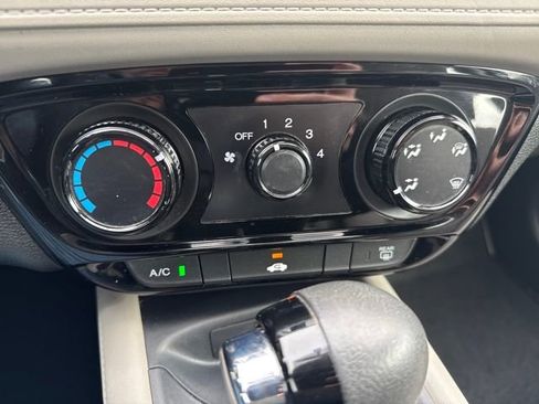 Used 2017 Honda HR-V LX image 33