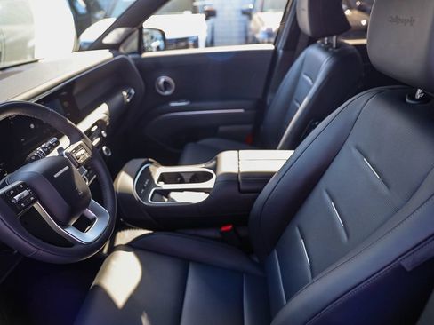 Used 2026 Hyundai Palisade Calligraphy FWD image 18