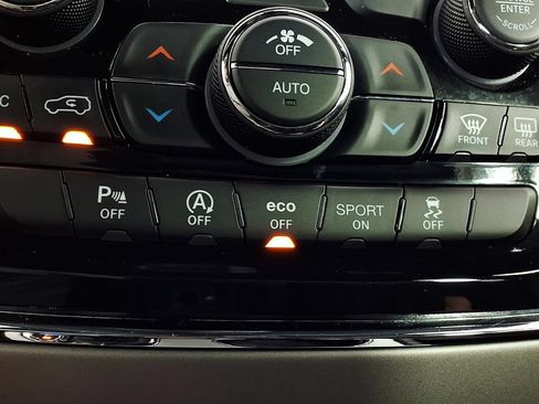 Used 2021 Jeep Grand Cherokee Laredo X RWD image 22