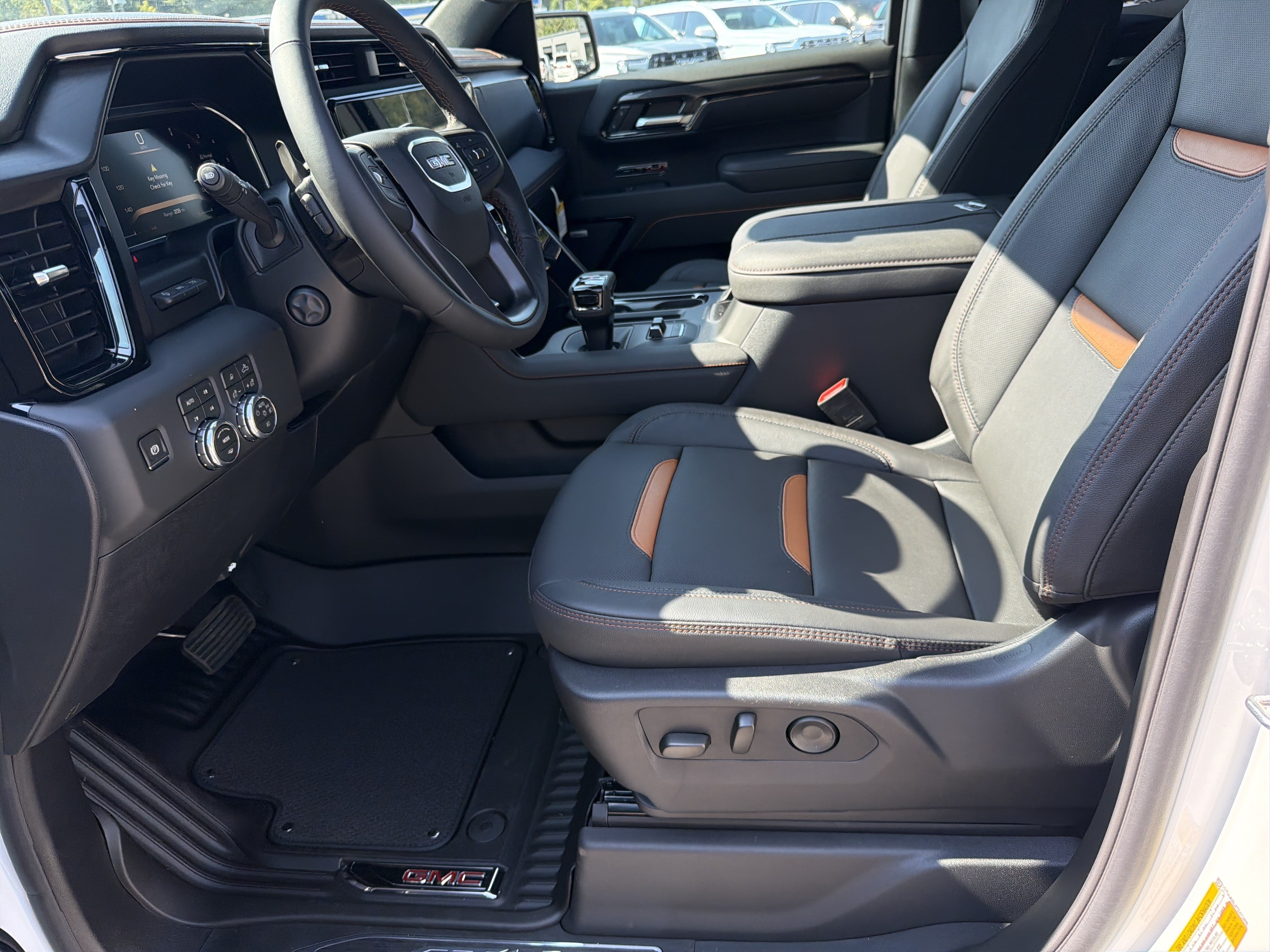 New 2026 GMC Sierra 1500 AT4 w/ AT4 Premium Package AWD/4WD image 10