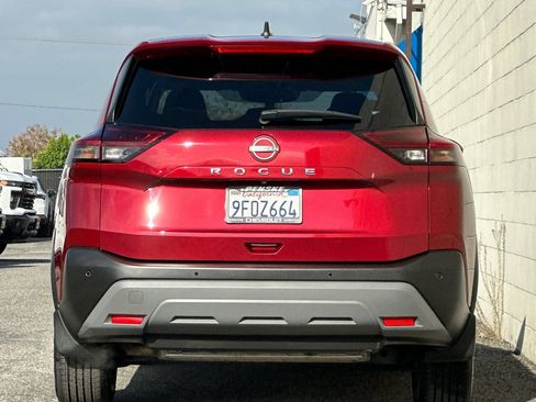 Used 2023 Nissan Rogue S FWD image 5