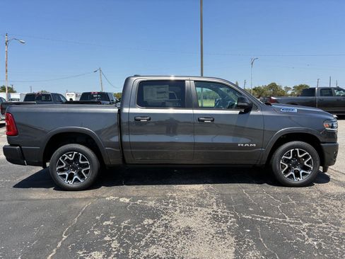 New 2025 RAM 1500 Laramie image 12