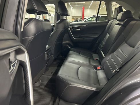 Used 2023 Toyota RAV4 XLE Premium AWD/4WD image 28