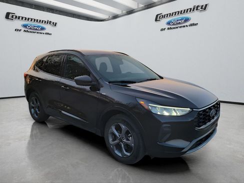 Used 2023 Ford Escape ST-Line w/ Tech Pack #1 image 3