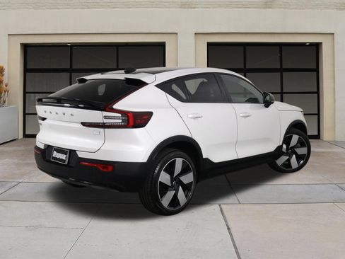 Certified 2023 Volvo C40 P8 Recharge Plus w/ Climate Package AWD/4WD image 4