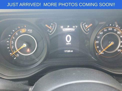 Used 2024 Jeep Wrangler Unlimited Sport AWD/4WD image 16