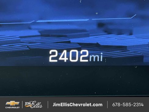 New 2025 Chevrolet Silverado EV LT image 24