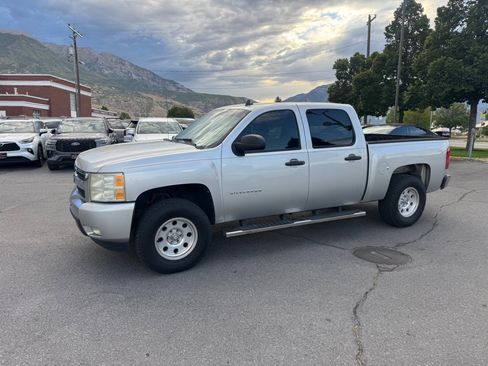 Used 2011 Chevrolet Silverado 1500 LT w/ All-Star Edition AWD/4WD image 1