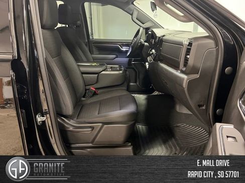 Used 2023 GMC Sierra 1500 Elevation image 34