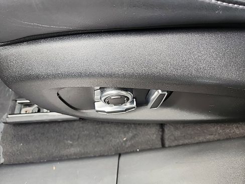 Used 2021 Jaguar F-PACE SVR image 29