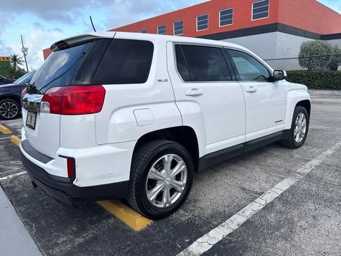 Used 2017 GMC Terrain SLE FWD image 4