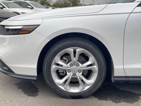Used 2024 Honda Accord LX image 29