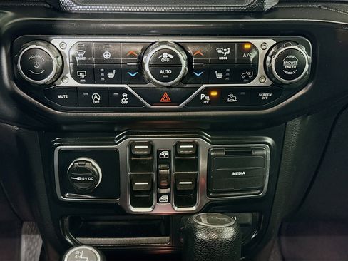 Used 2021 Jeep Gladiator Sport AWD/4WD image 27