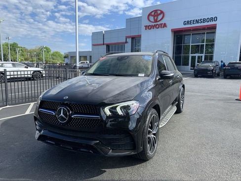 Used 2021 Mercedes-Benz GLE 450 4MATIC w/ AMG Line Exterior image 4