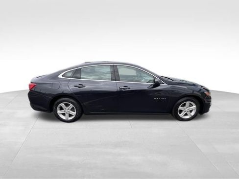 Used 2022 Chevrolet Malibu LS FWD image 4