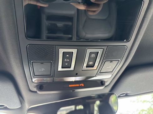 New 2026 Land Rover Defender 110 S AWD/4WD image 27