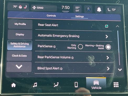 New 2025 Jeep Grand Cherokee Laredo X w/ Luxury Tech Group I AWD/4WD image 7