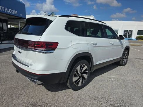 New 2026 Volkswagen Atlas SE FWD image 3
