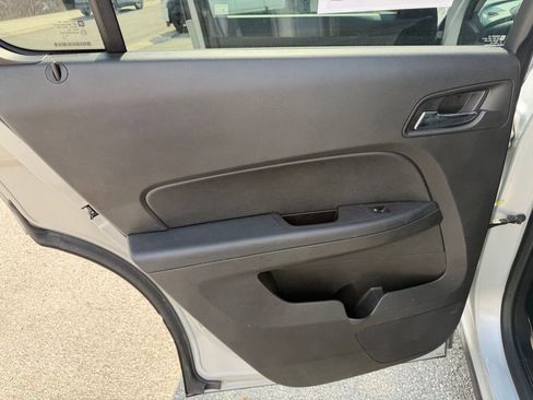 Used 2015 Chevrolet Equinox LT w/ Driver Convenience Package image 15
