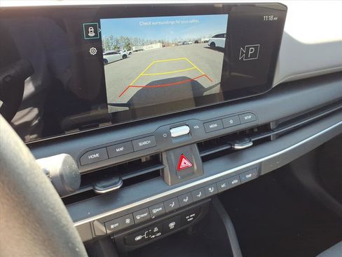 Used 2025 Kia K4 FWD image 27